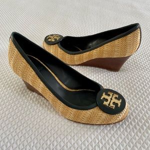 Tory Burch Sally Raffia Wedge - Size 9